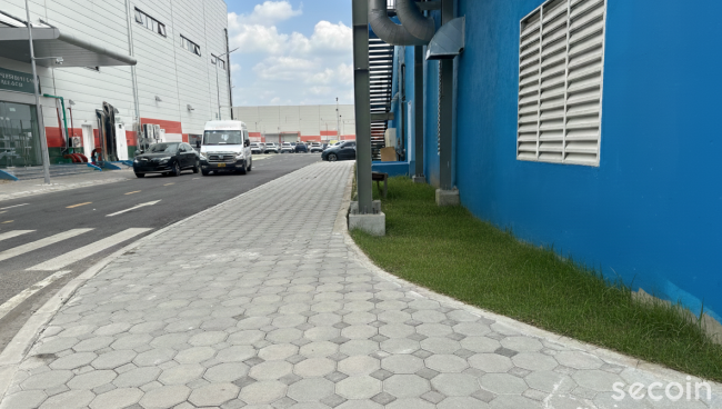 Secoin – Gạch Lát Hè Tự Chèn Đồng Hành Tại Dự Án Nhà Máy VinFast Hải Phòng - Hải Phòng, Việt Nam